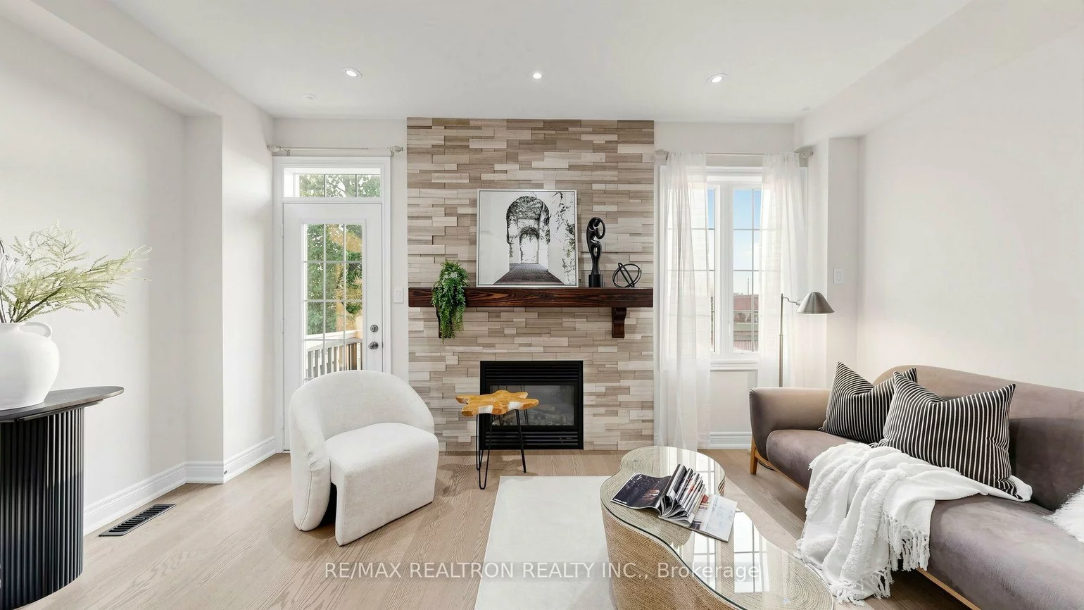103, Alexie, Vellore Village, Vaughan