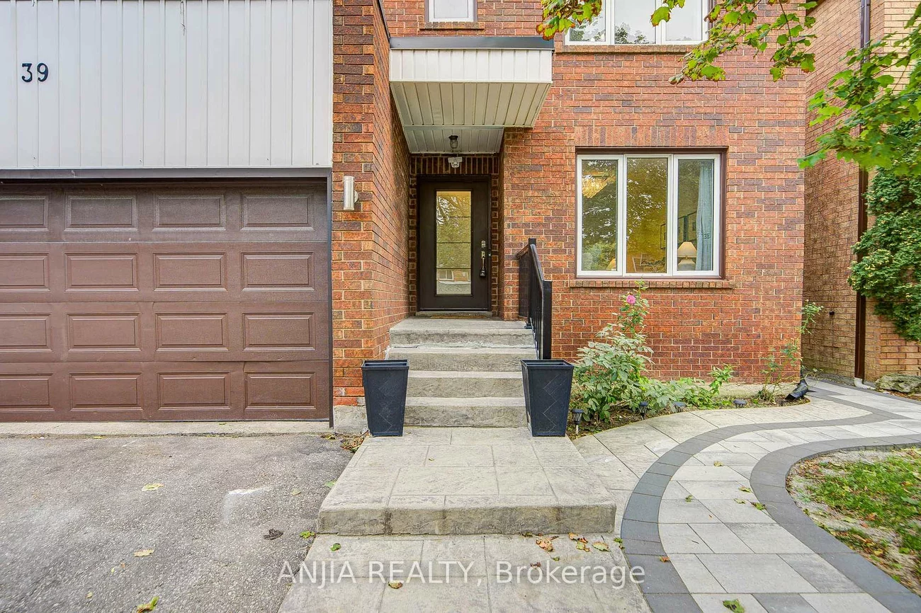 39, Millcroft, Brownridge, Vaughan