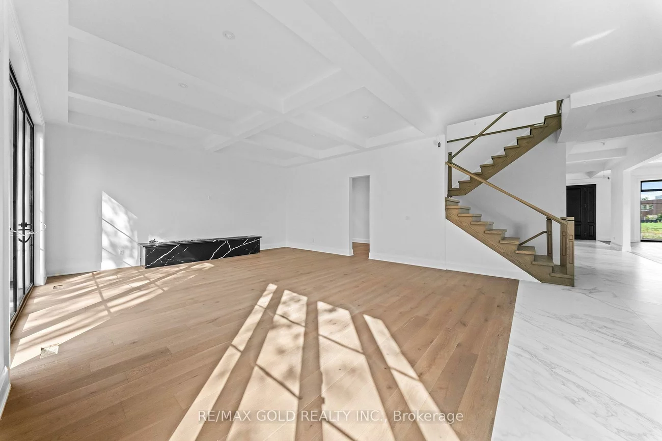 15, Mckenzie, Vaughan Grove, Vaughan