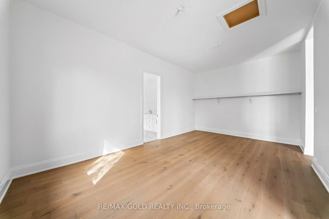 15, Mckenzie, Vaughan Grove, Vaughan