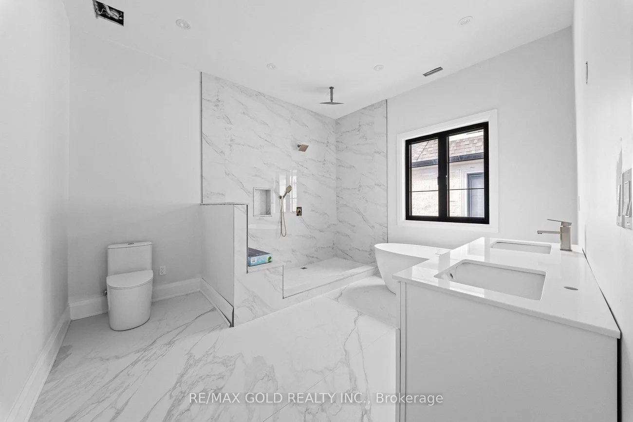 15, Mckenzie, Vaughan Grove, Vaughan
