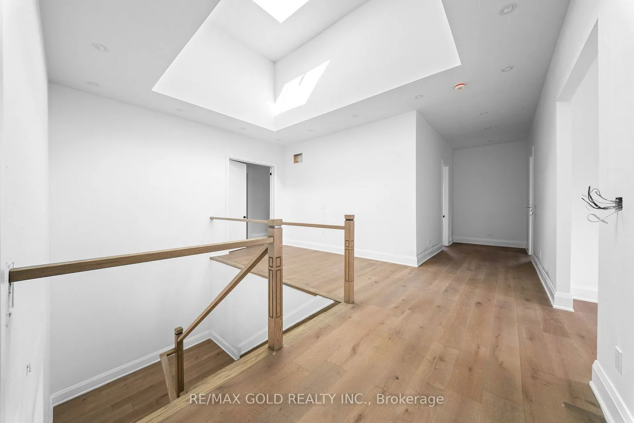 15, Mckenzie, Vaughan Grove, Vaughan