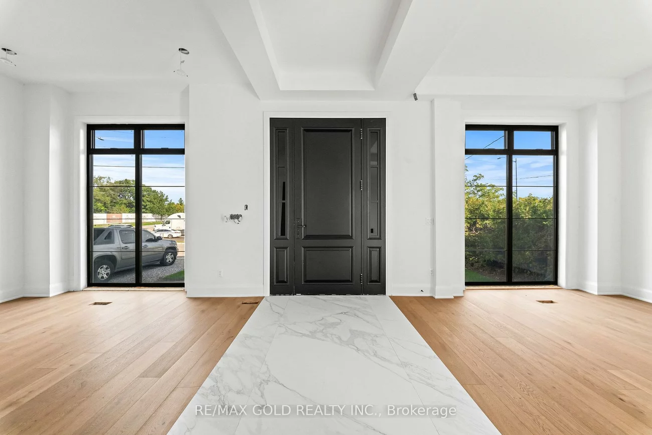 15, Mckenzie, Vaughan Grove, Vaughan