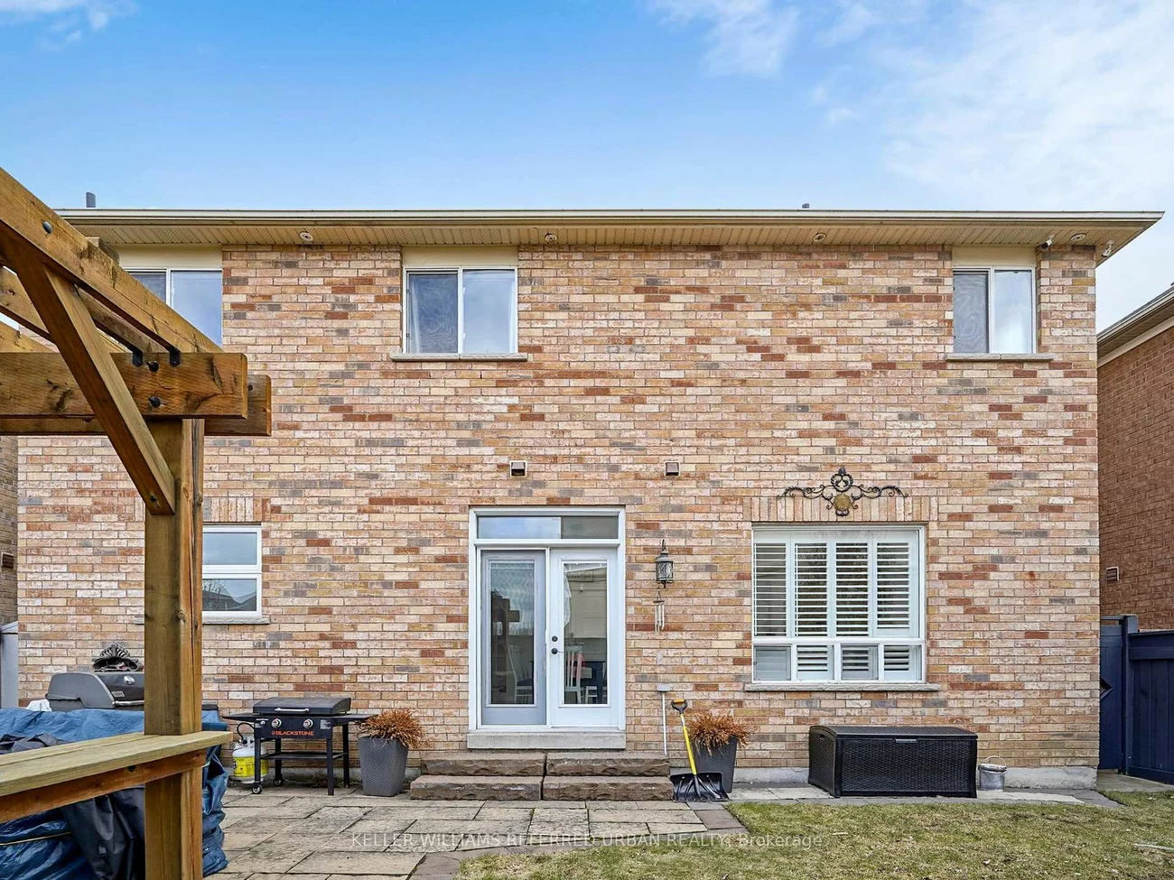 208, Maria Antonia, Vellore Village, Vaughan