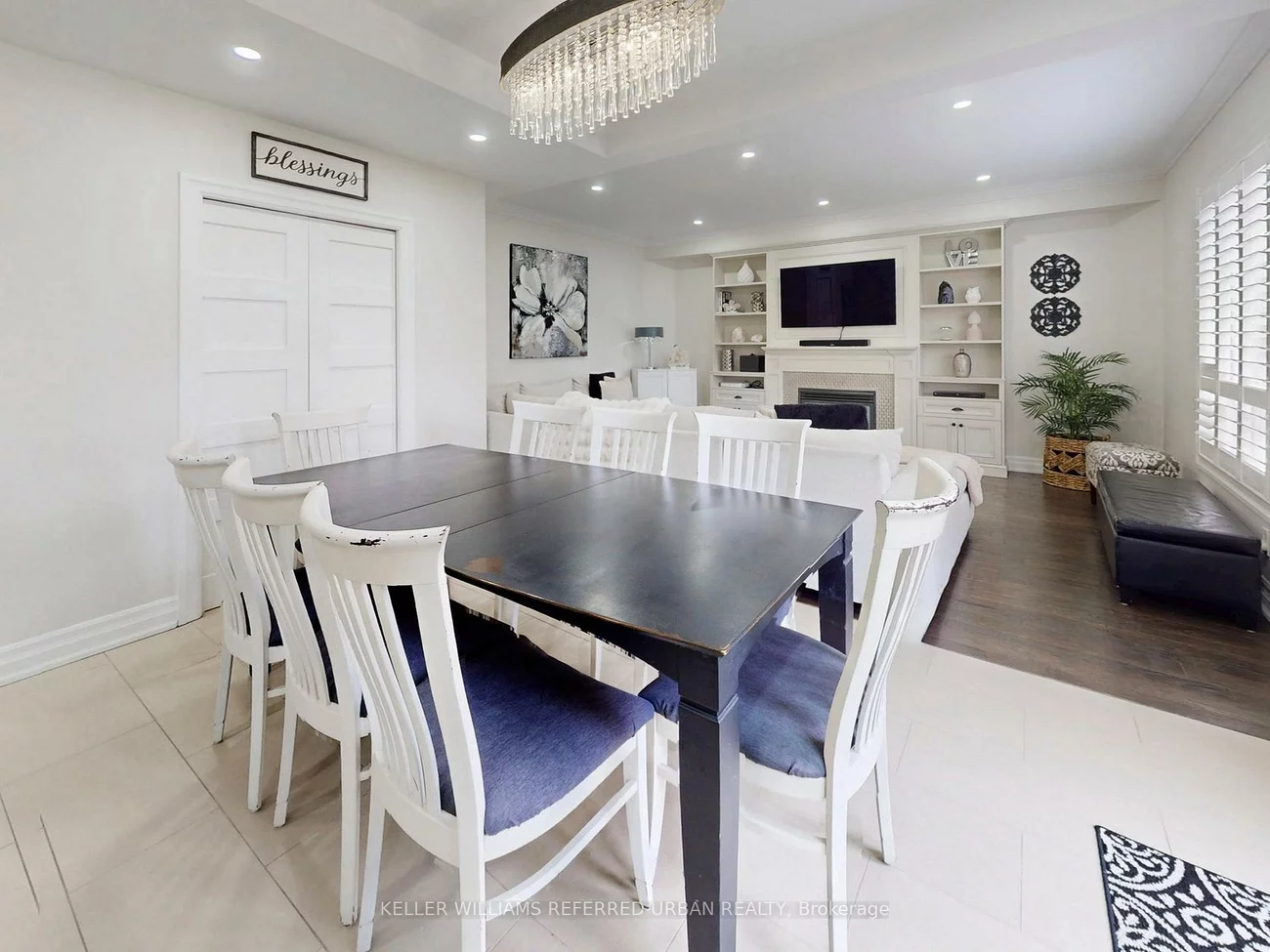 208, Maria Antonia, Vellore Village, Vaughan
