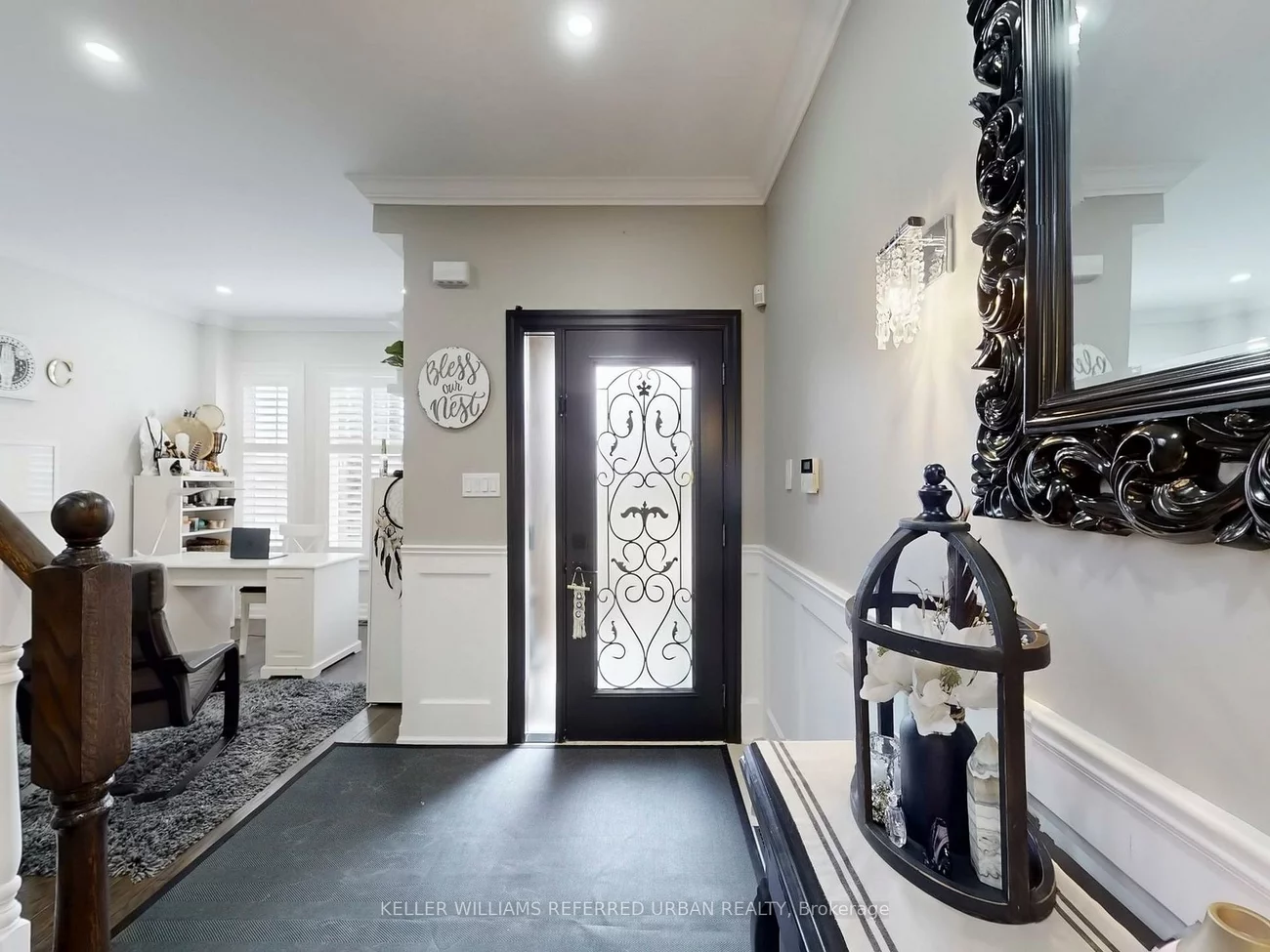 208, Maria Antonia, Vellore Village, Vaughan