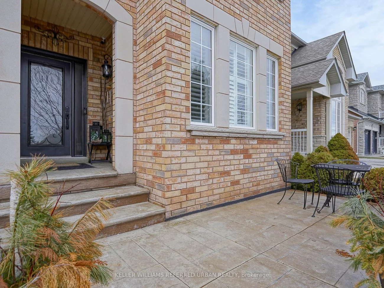 208, Maria Antonia, Vellore Village, Vaughan