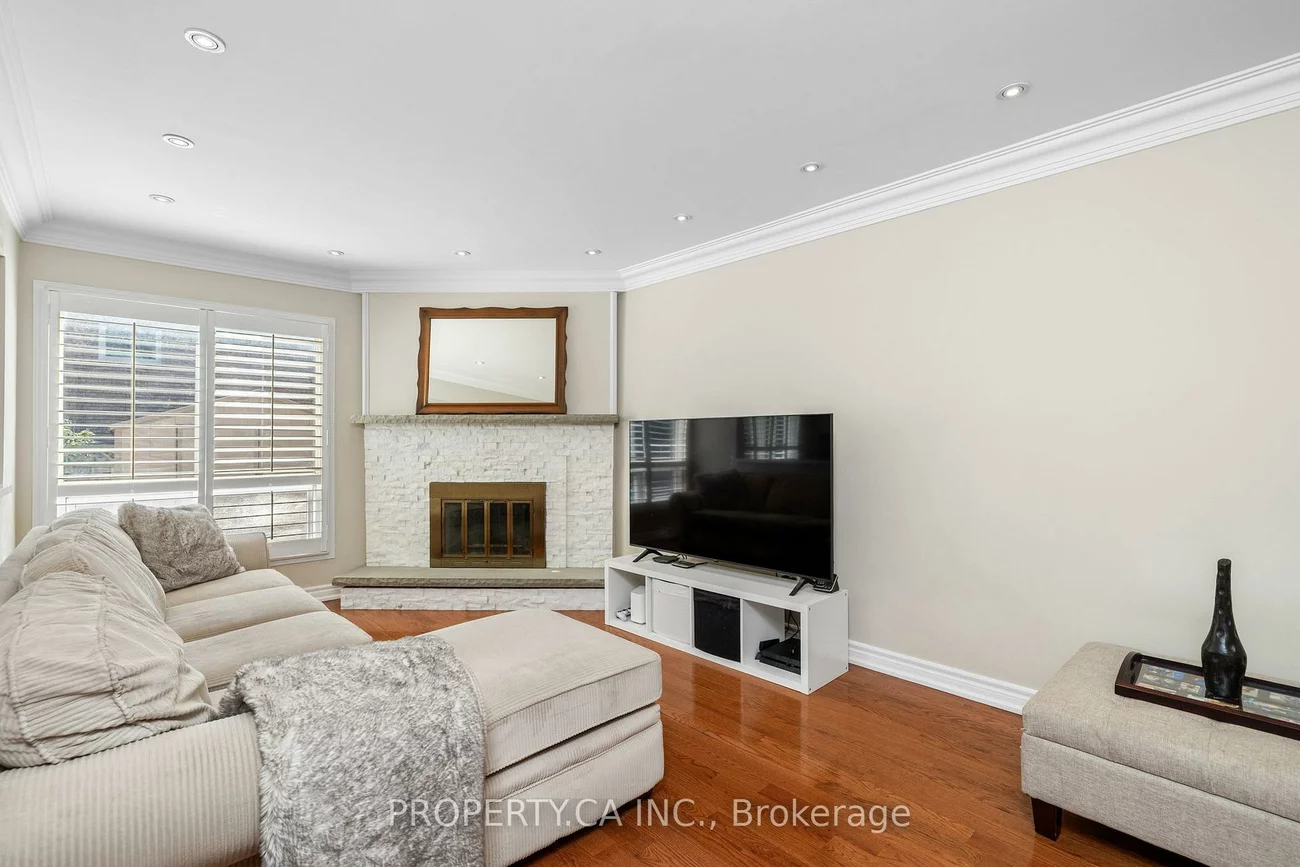 235, Brownridge, Brownridge, Vaughan
