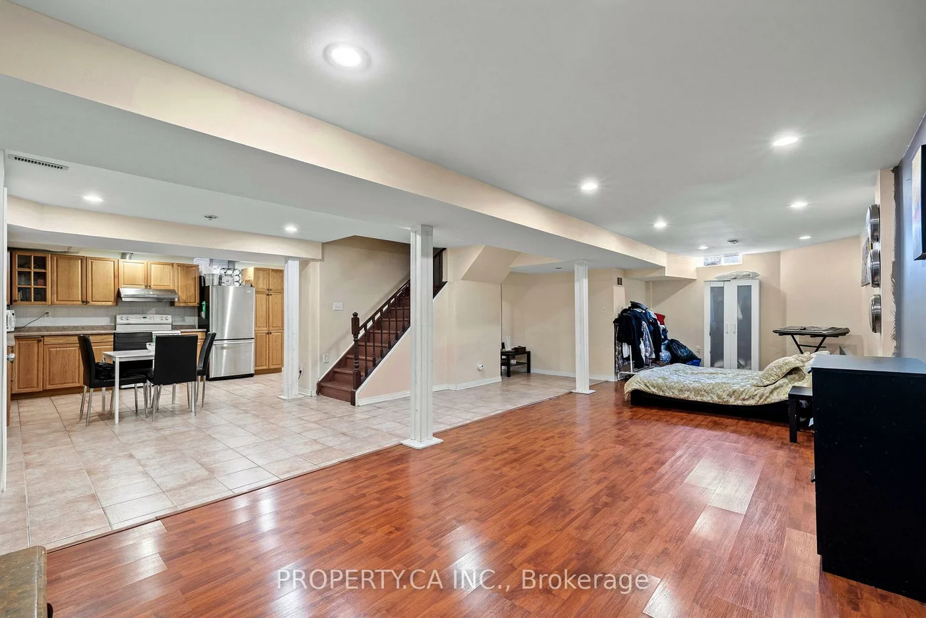 235, Brownridge, Brownridge, Vaughan