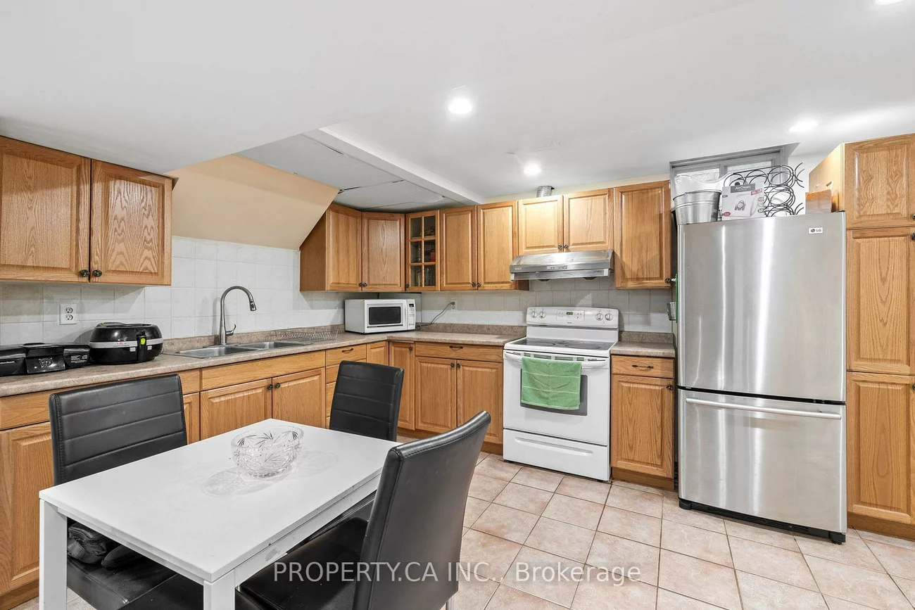 235, Brownridge, Brownridge, Vaughan