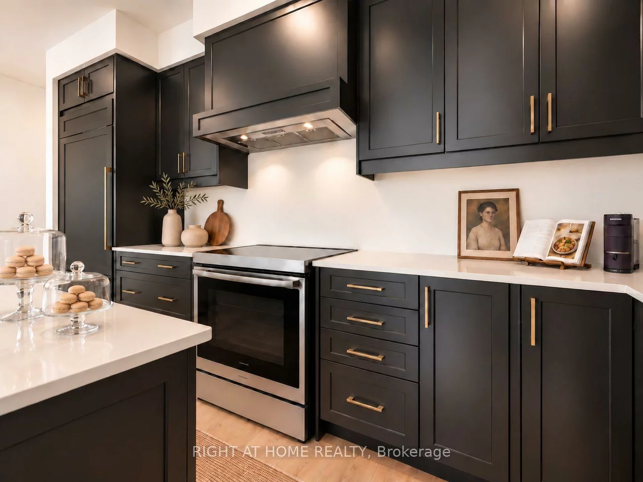24, Singhampton, Kleinburg, Vaughan