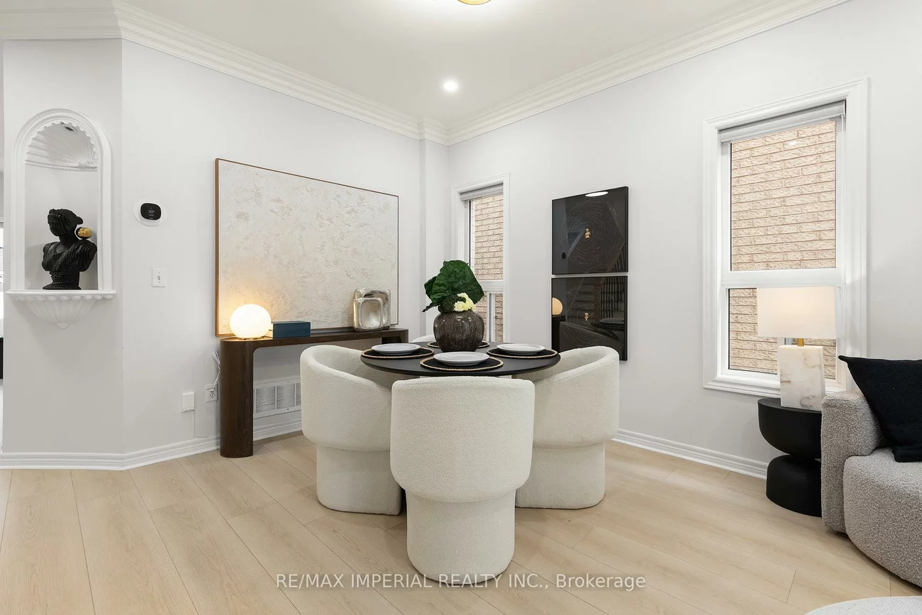 44, Hawkview, Vellore Village, Vaughan