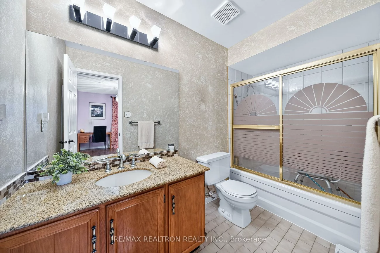 160, Conley, Lakeview Estates, Vaughan