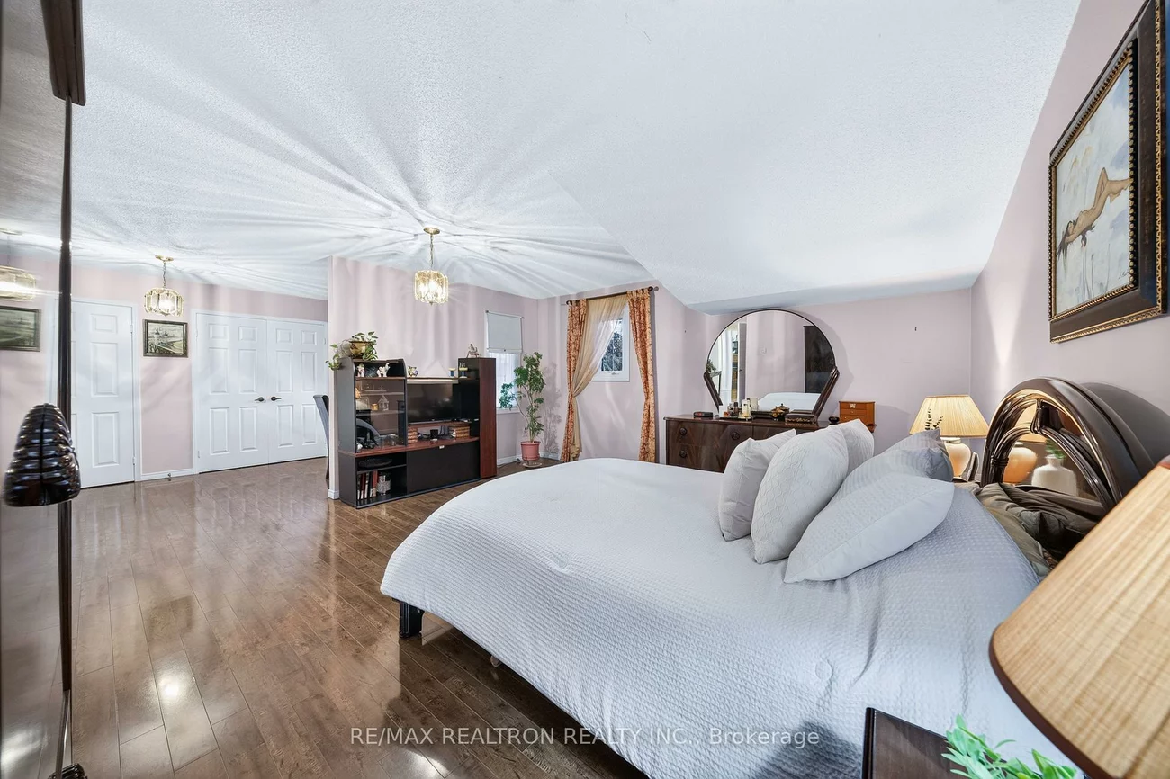 160, Conley, Lakeview Estates, Vaughan