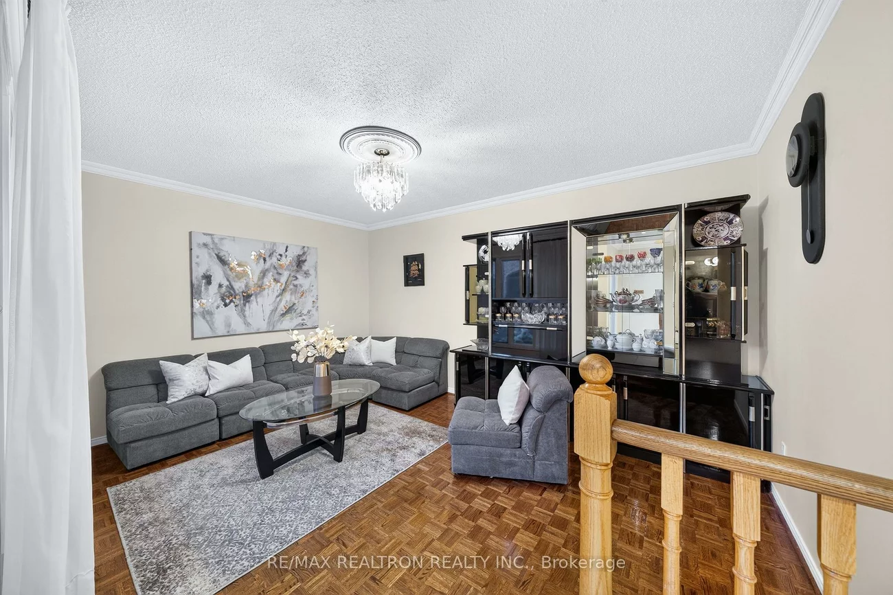 160, Conley, Lakeview Estates, Vaughan