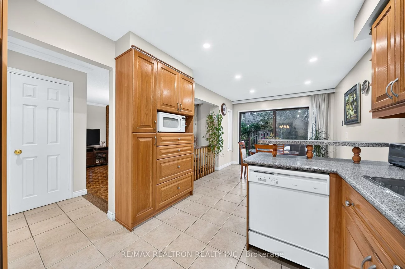 160, Conley, Lakeview Estates, Vaughan