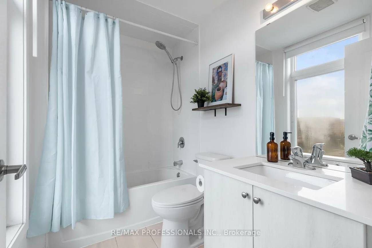 1, Lochlin, Vaughan Grove, Vaughan
