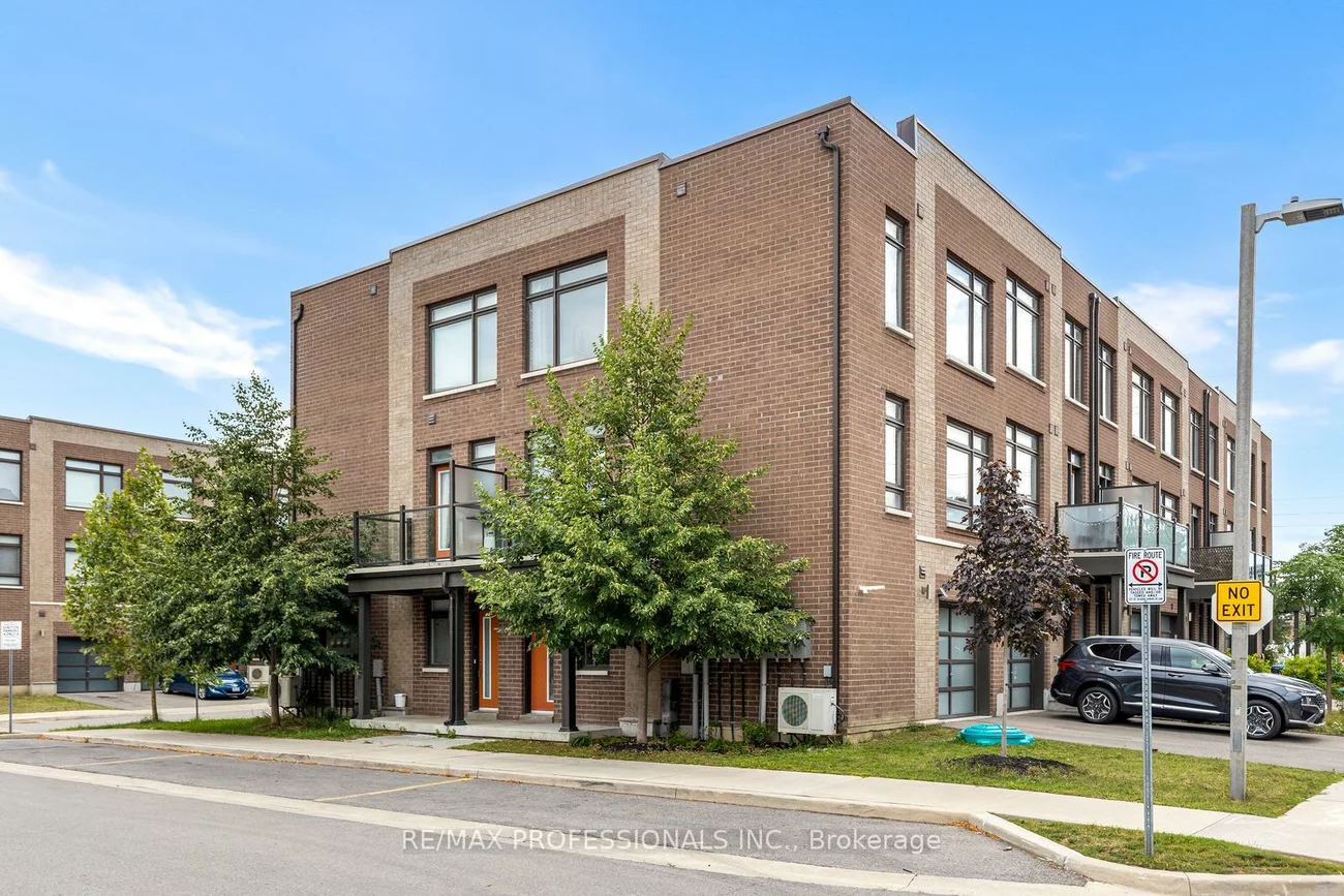 1, Lochlin, Vaughan Grove, Vaughan
