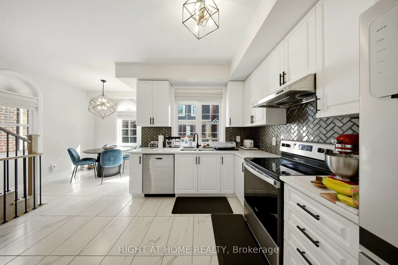 9809, Keele, Maple, Vaughan