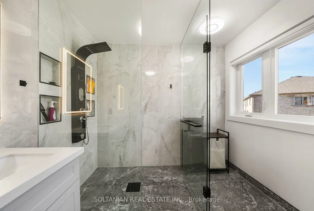 163, Wildberry, Vellore Village, Vaughan