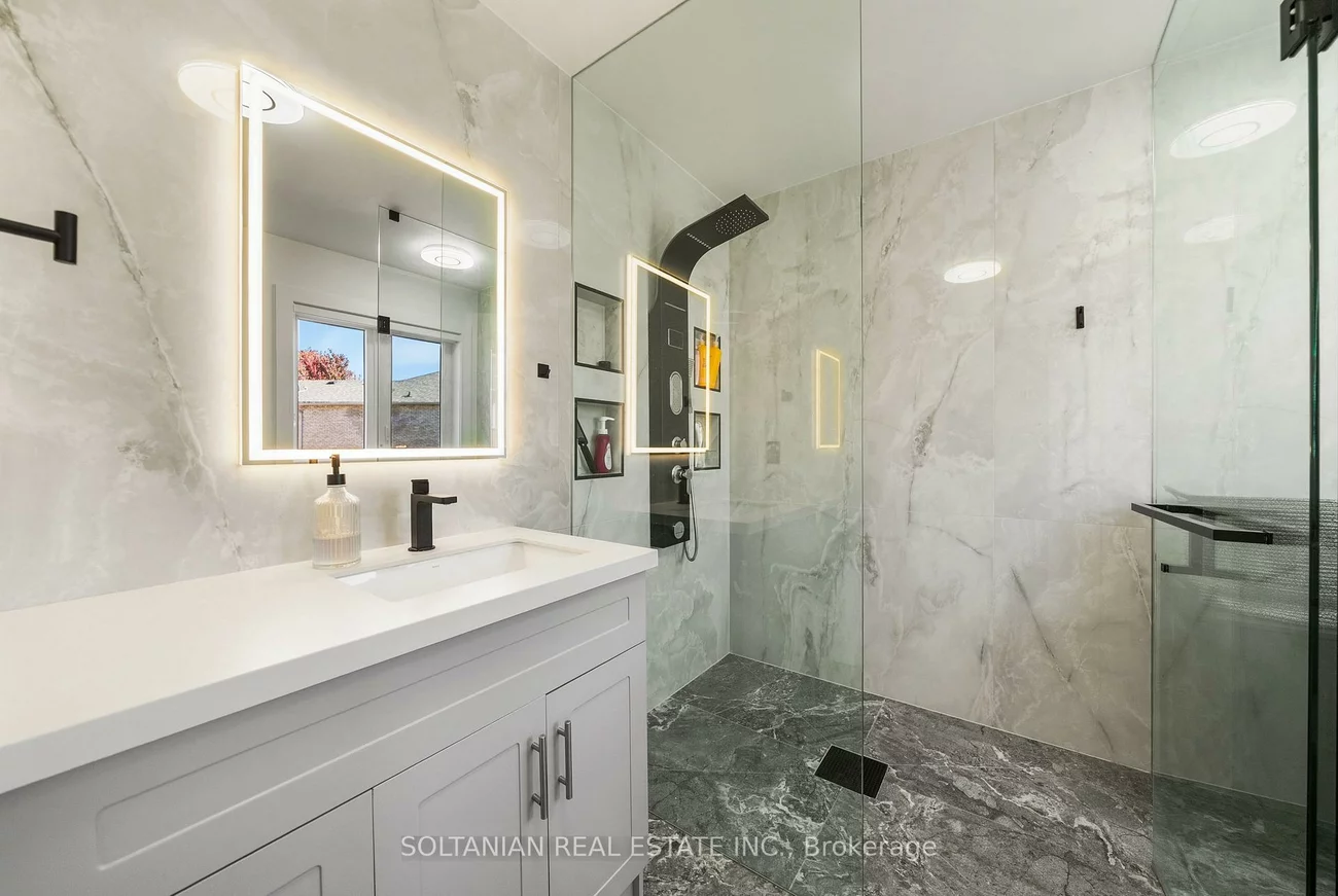 163, Wildberry, Vellore Village, Vaughan