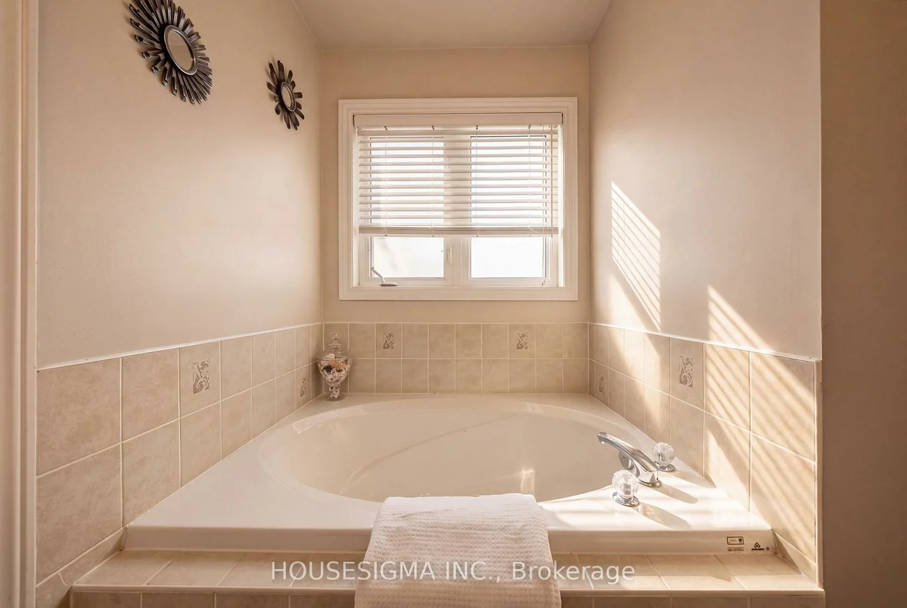 23, Battleford, Vellore Village, Vaughan