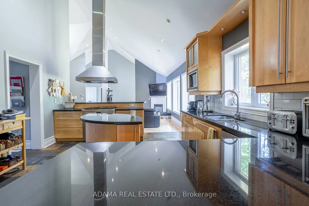 85, Sylvan Brook, East Woodbridge, Vaughan