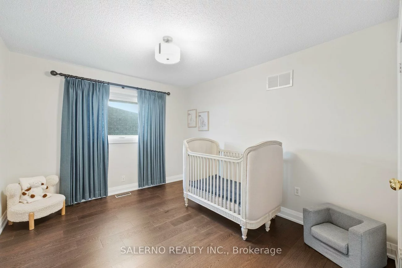 192, Veneto, Vaughan Grove, Vaughan