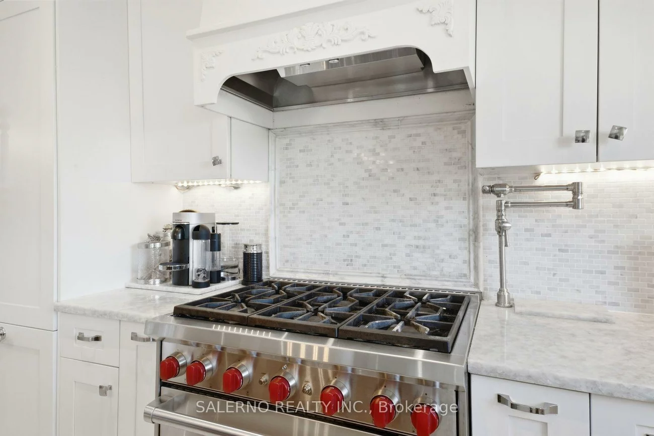 192, Veneto, Vaughan Grove, Vaughan