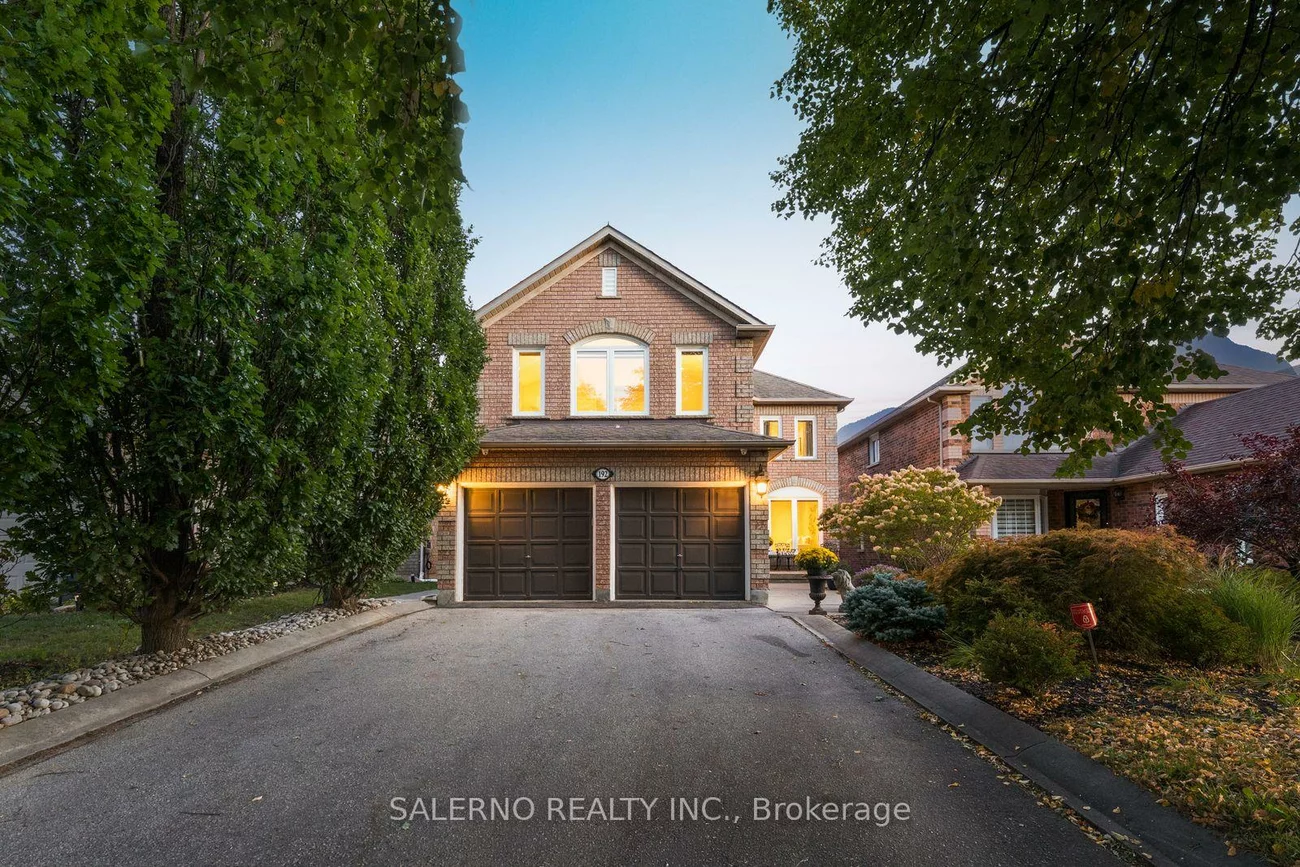 192, Veneto, Vaughan Grove, Vaughan