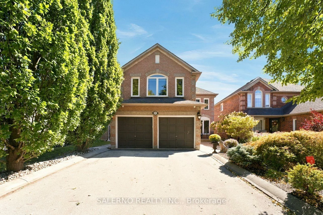 192, Veneto, Vaughan Grove, Vaughan