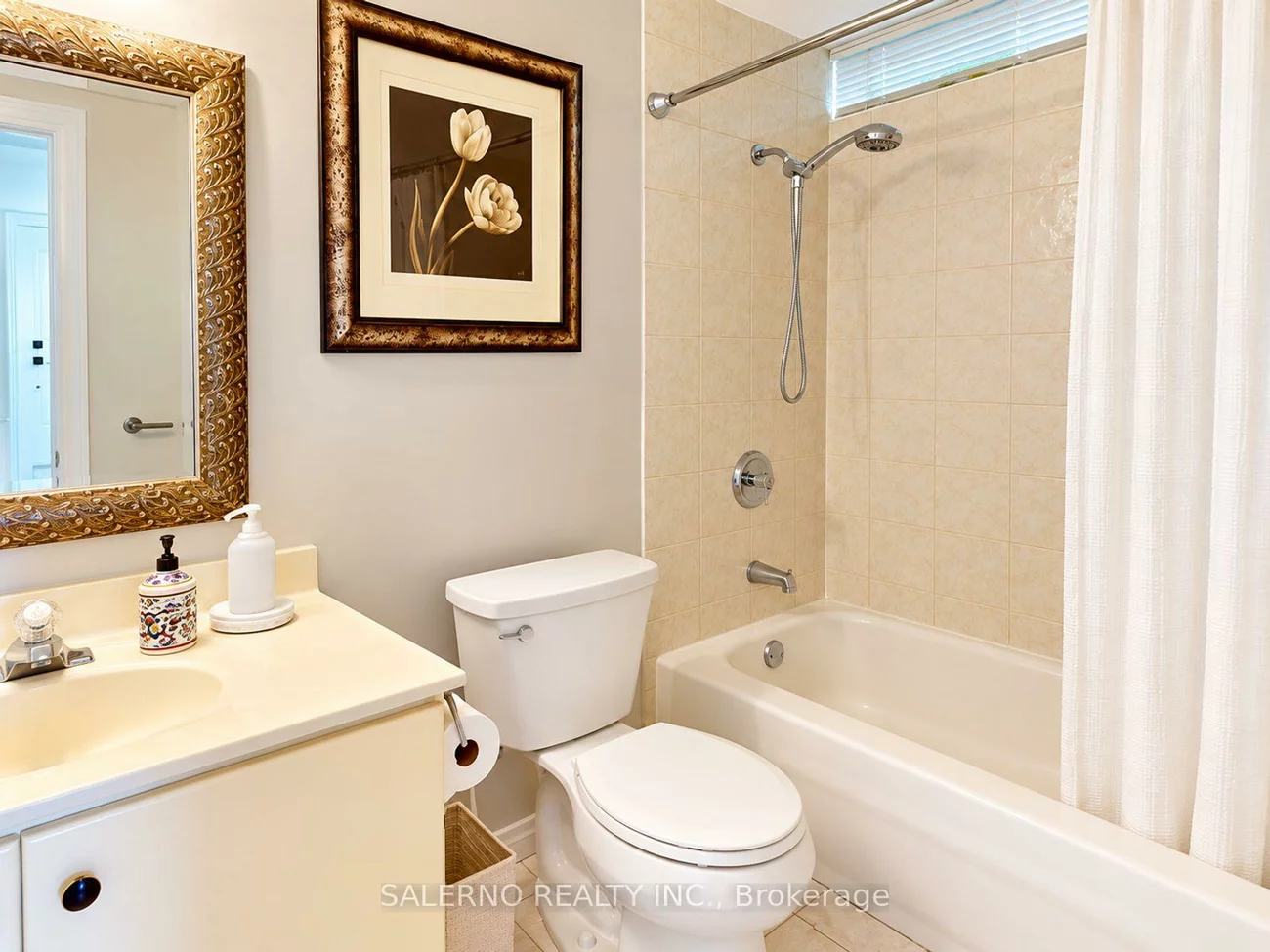 192, Veneto, Vaughan Grove, Vaughan