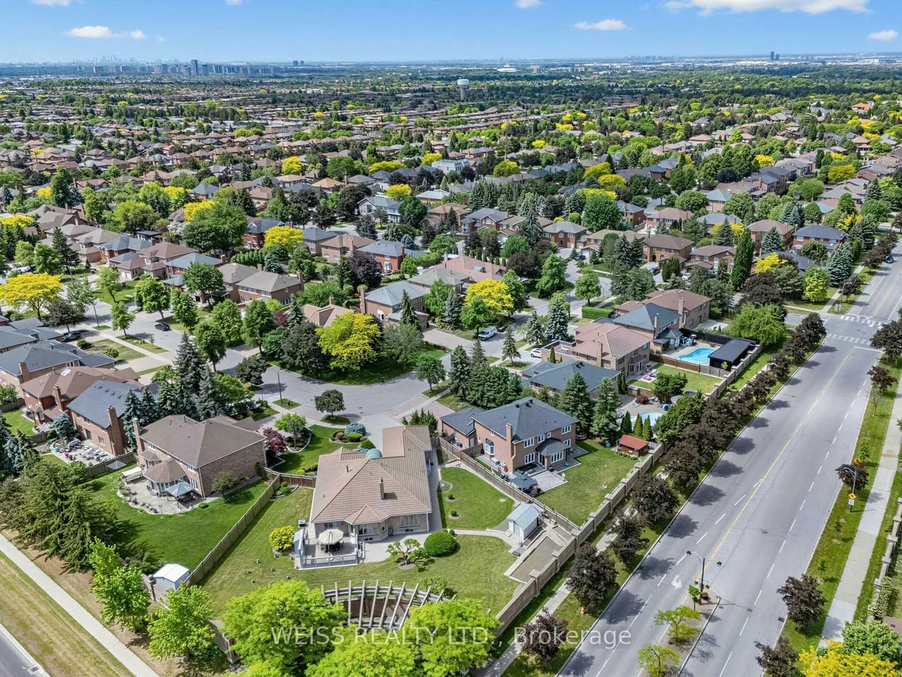 238, Bourbon, East Woodbridge, Vaughan