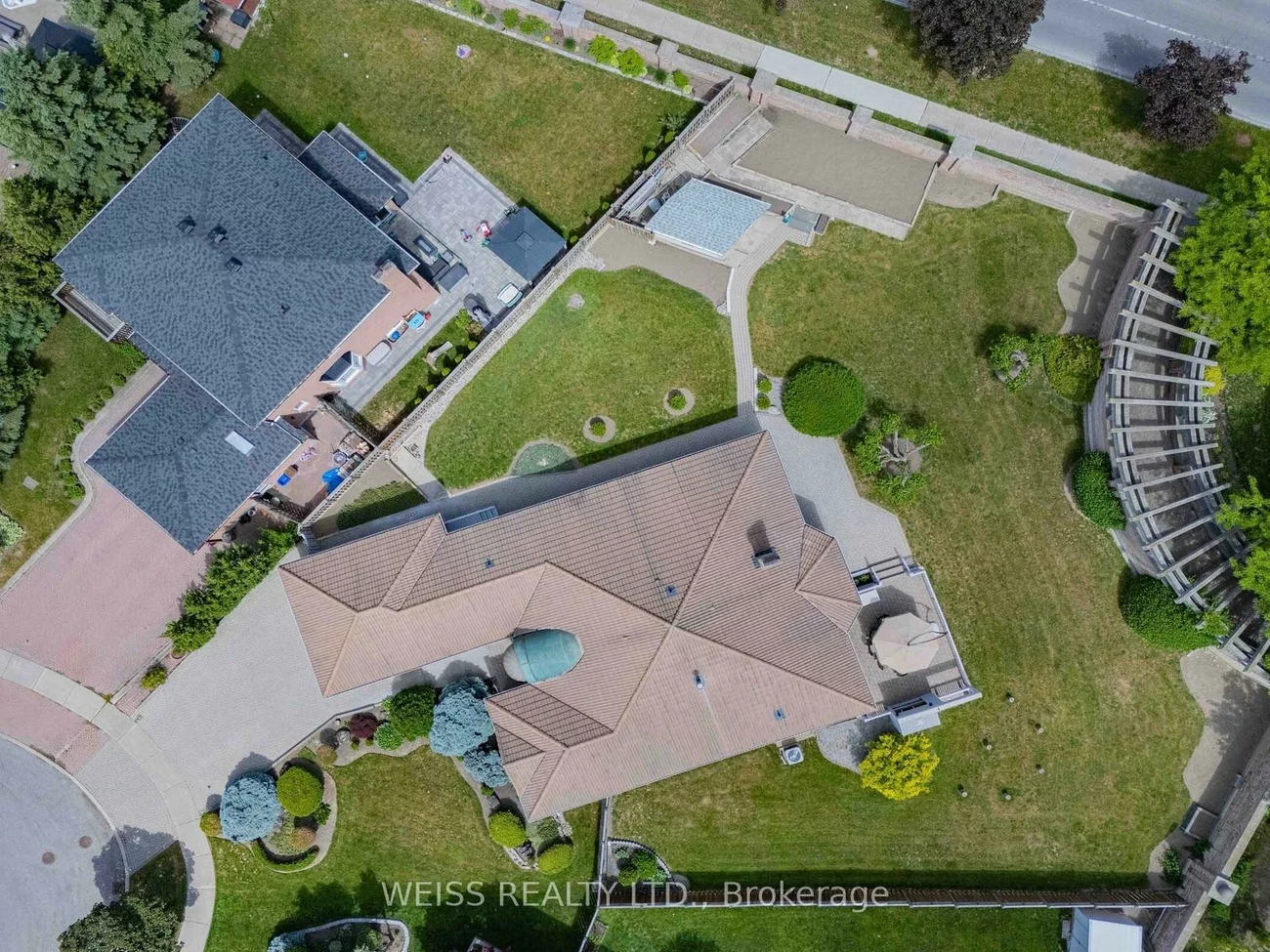 238, Bourbon, East Woodbridge, Vaughan