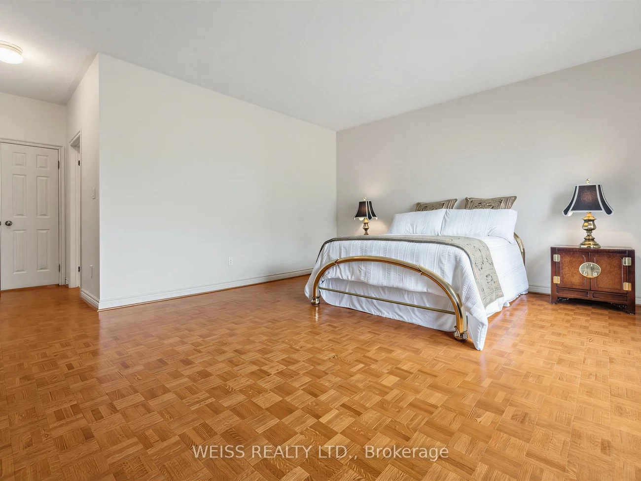238, Bourbon, East Woodbridge, Vaughan