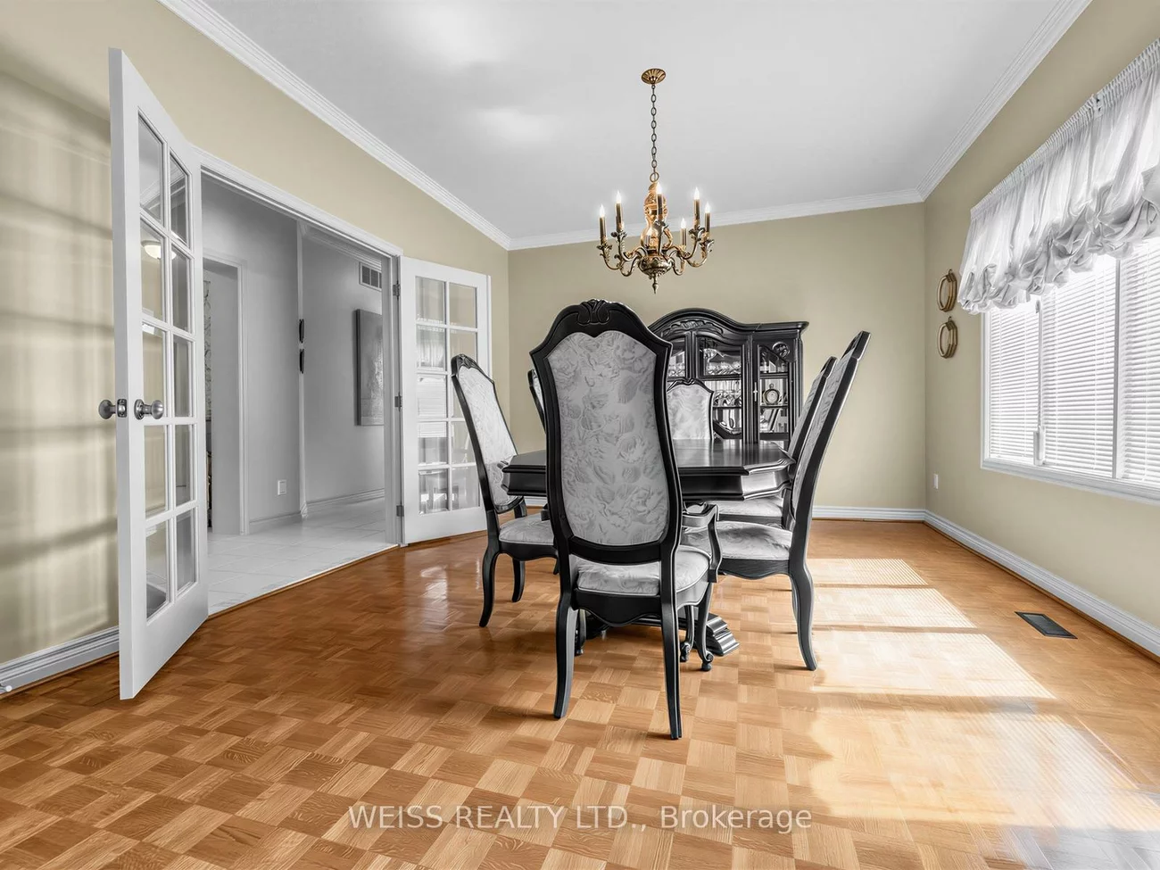 238, Bourbon, East Woodbridge, Vaughan