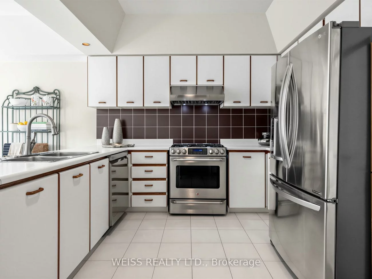 238, Bourbon, East Woodbridge, Vaughan