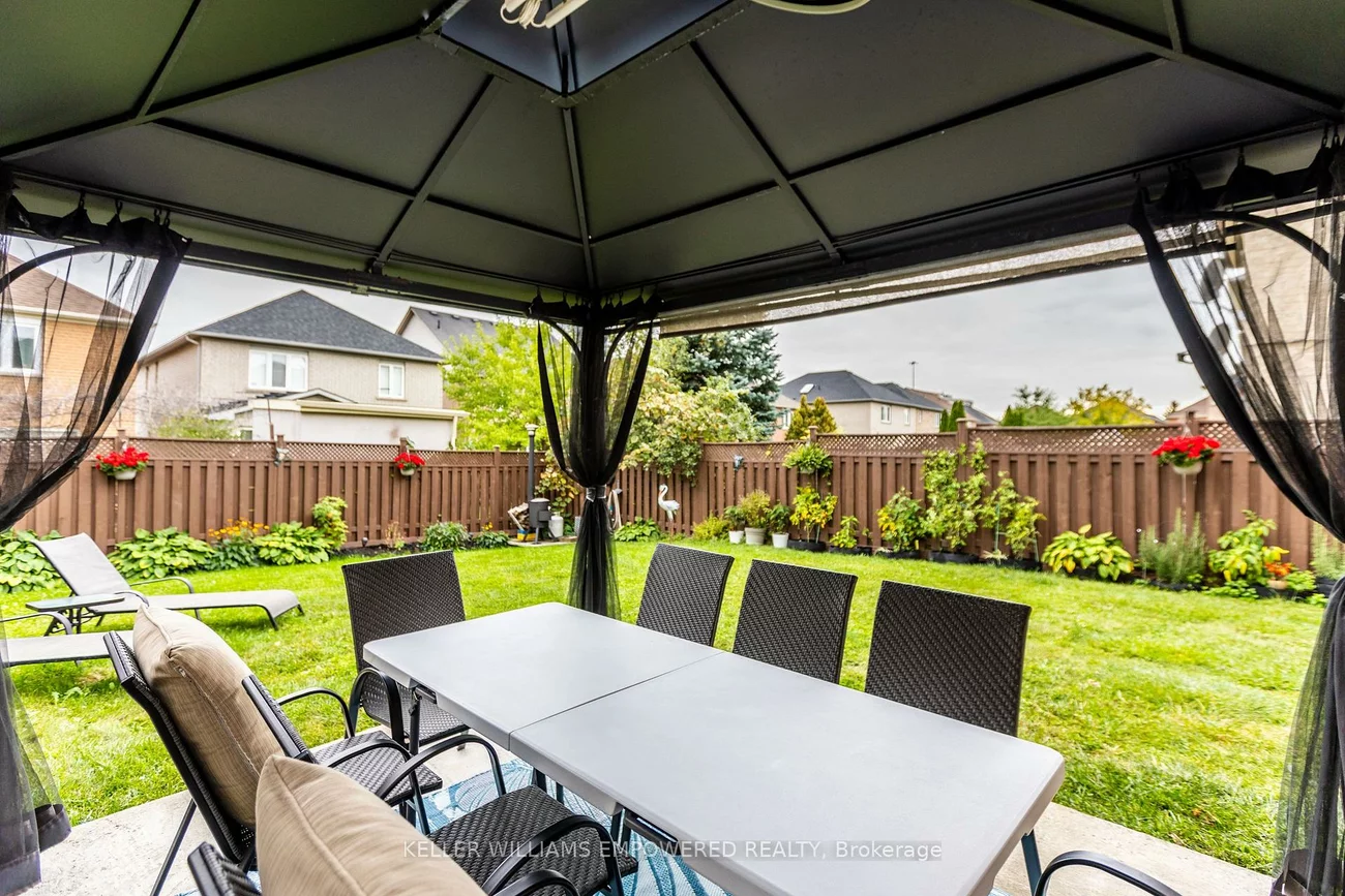 134, Queen Isabella, Vellore Village, Vaughan