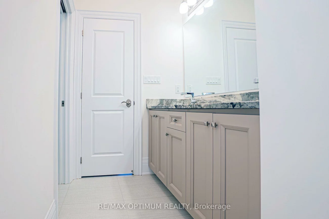 53, Kinburn, Vellore Village, Vaughan