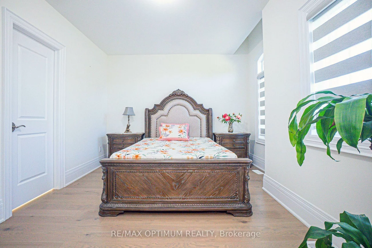 53, Kinburn, Vellore Village, Vaughan