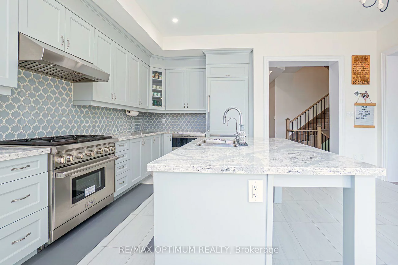 53, Kinburn, Vellore Village, Vaughan