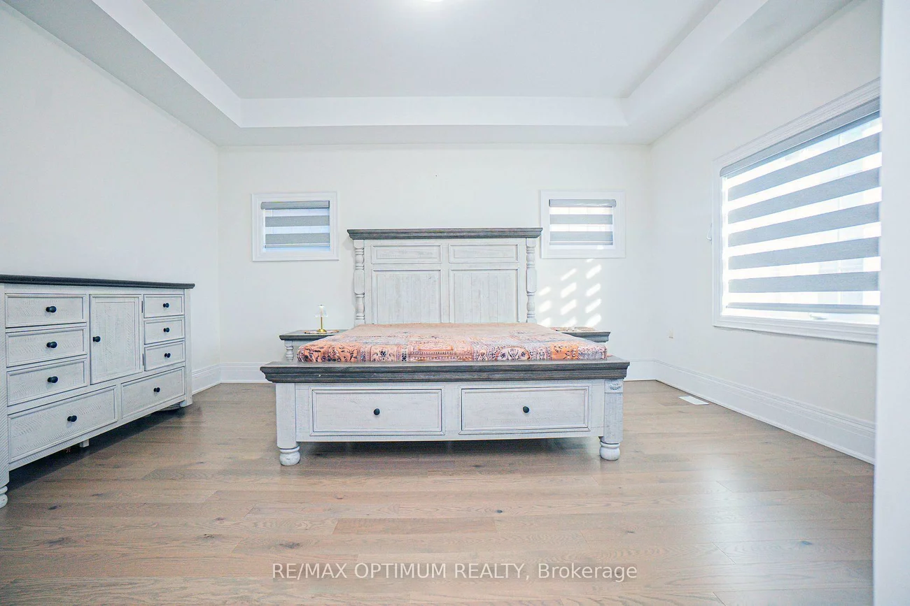 53, Kinburn, Vellore Village, Vaughan