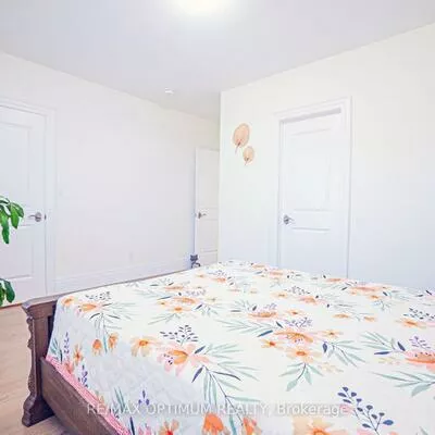 53, Kinburn, Vellore Village, Vaughan