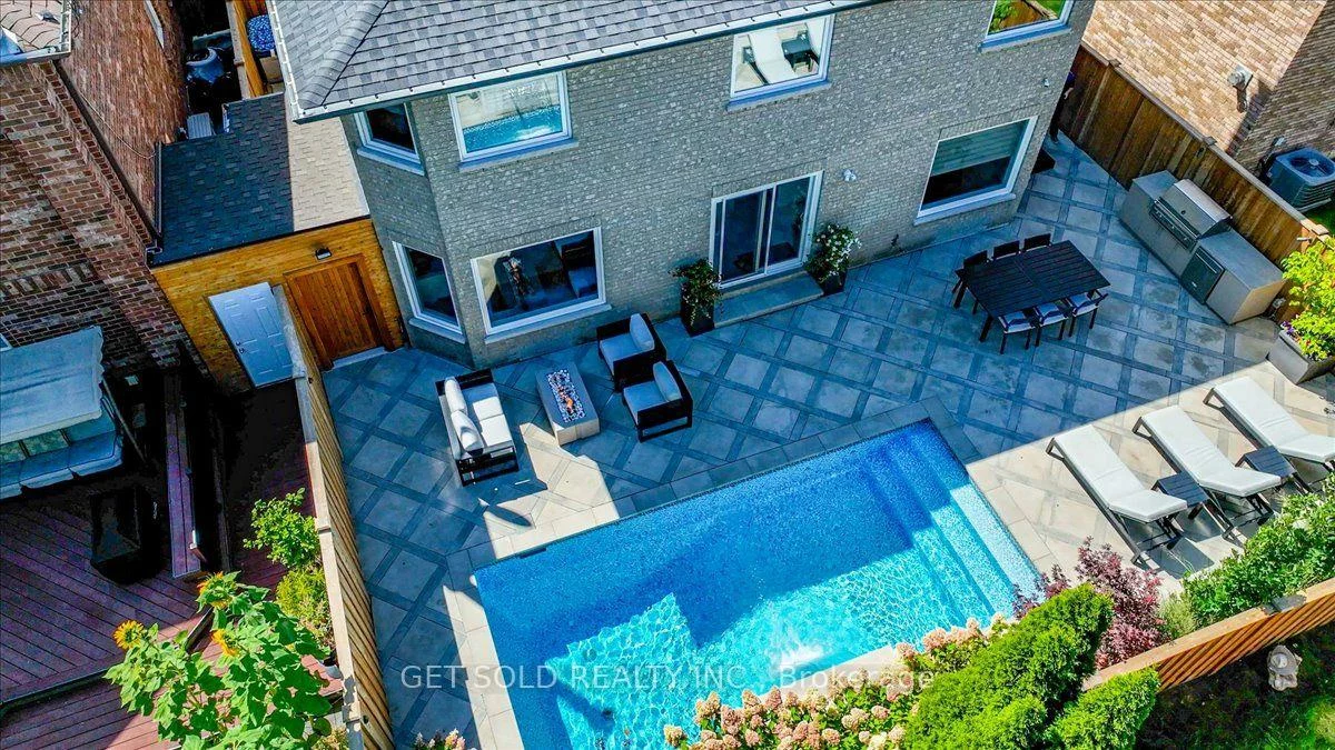 10, Coldwater, Beverley Glen, Vaughan