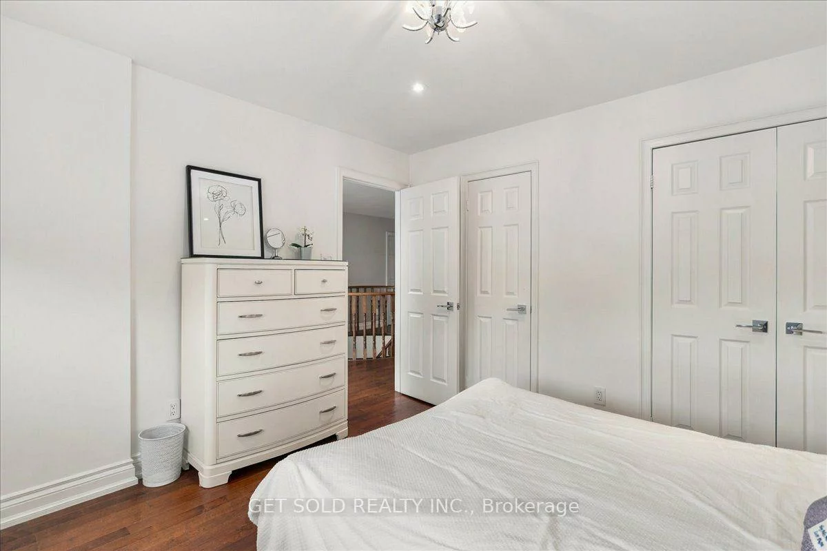 10, Coldwater, Beverley Glen, Vaughan