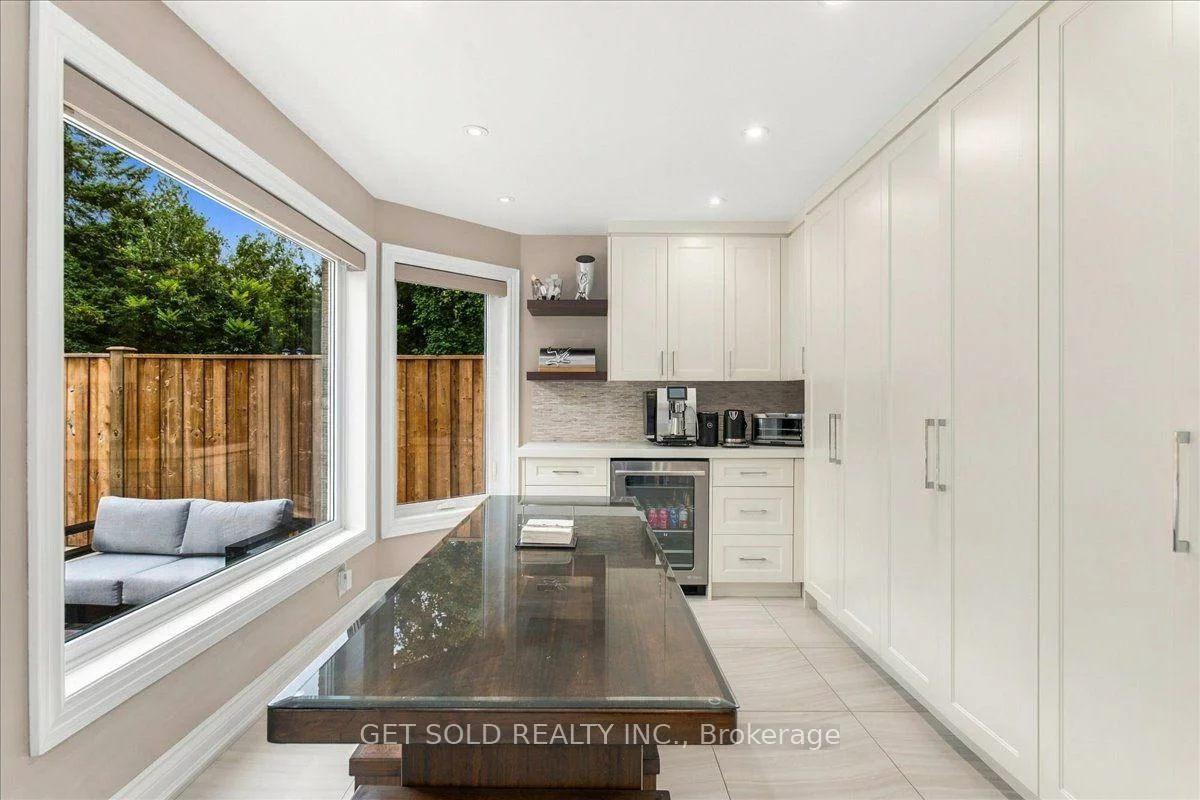 10, Coldwater, Beverley Glen, Vaughan