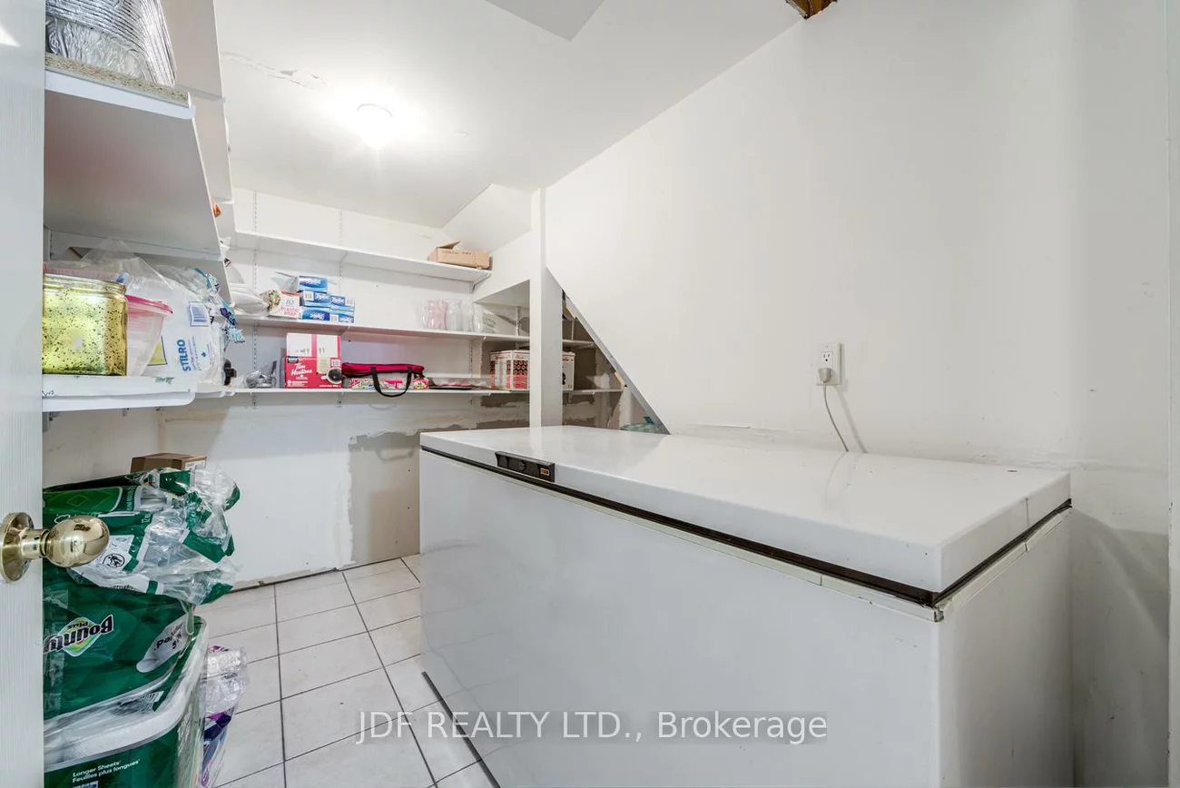 164, Golden Gate, Sonoma Heights, Vaughan
