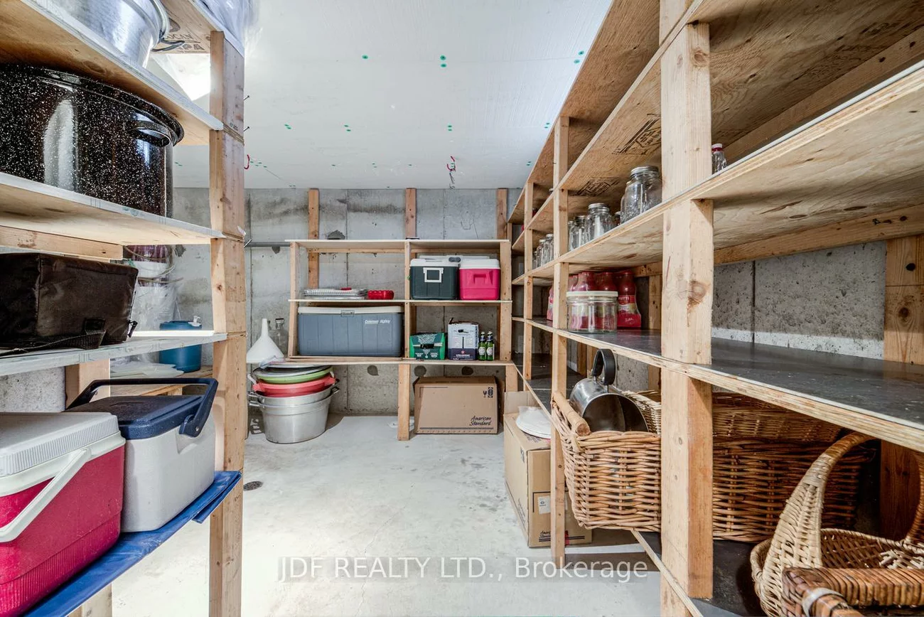164, Golden Gate, Sonoma Heights, Vaughan