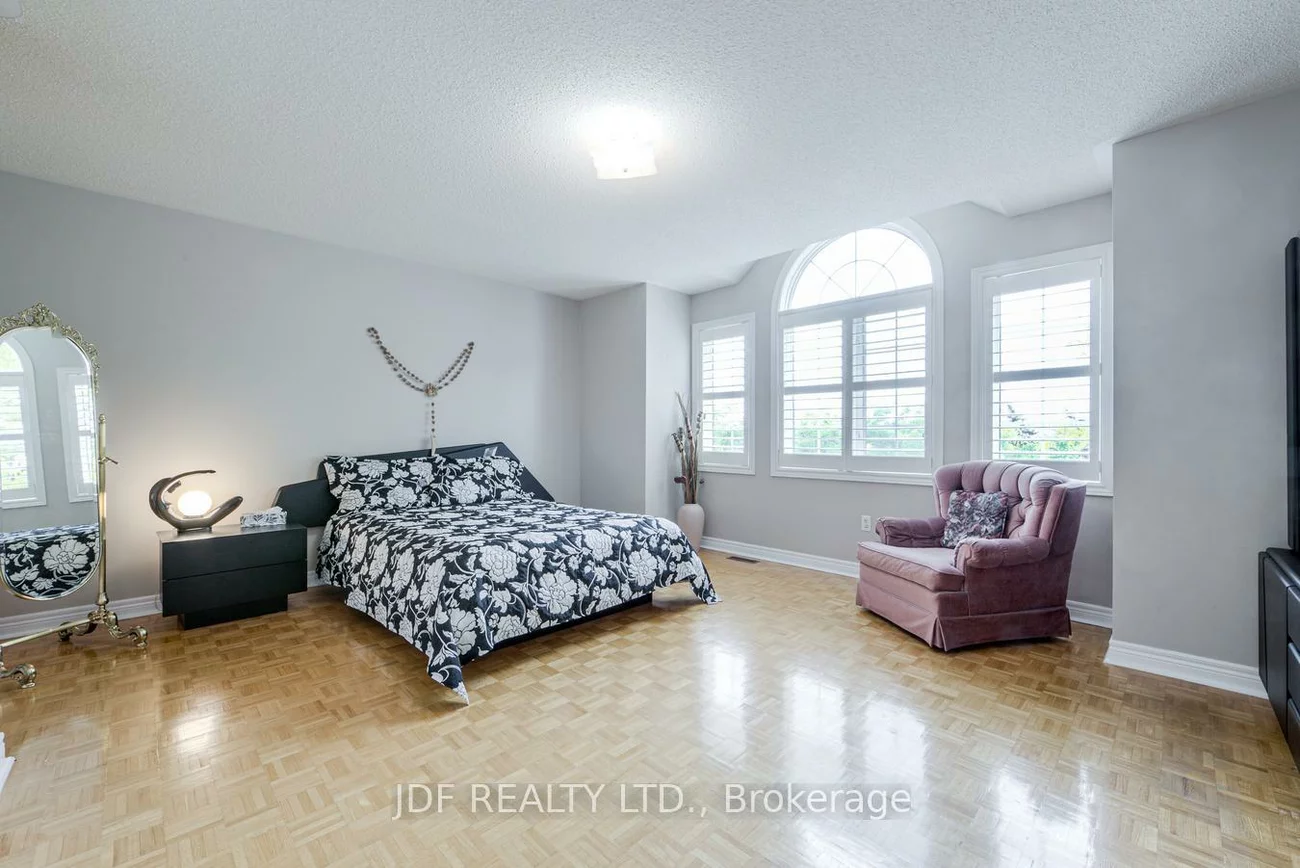 164, Golden Gate, Sonoma Heights, Vaughan