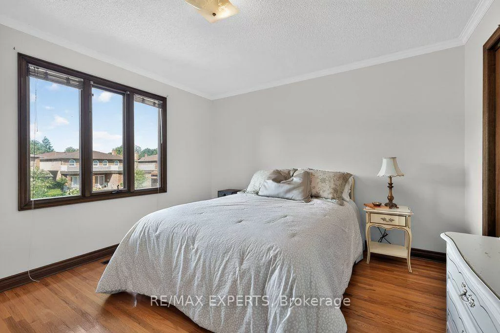 96, Benjamin, East Woodbridge, Vaughan
